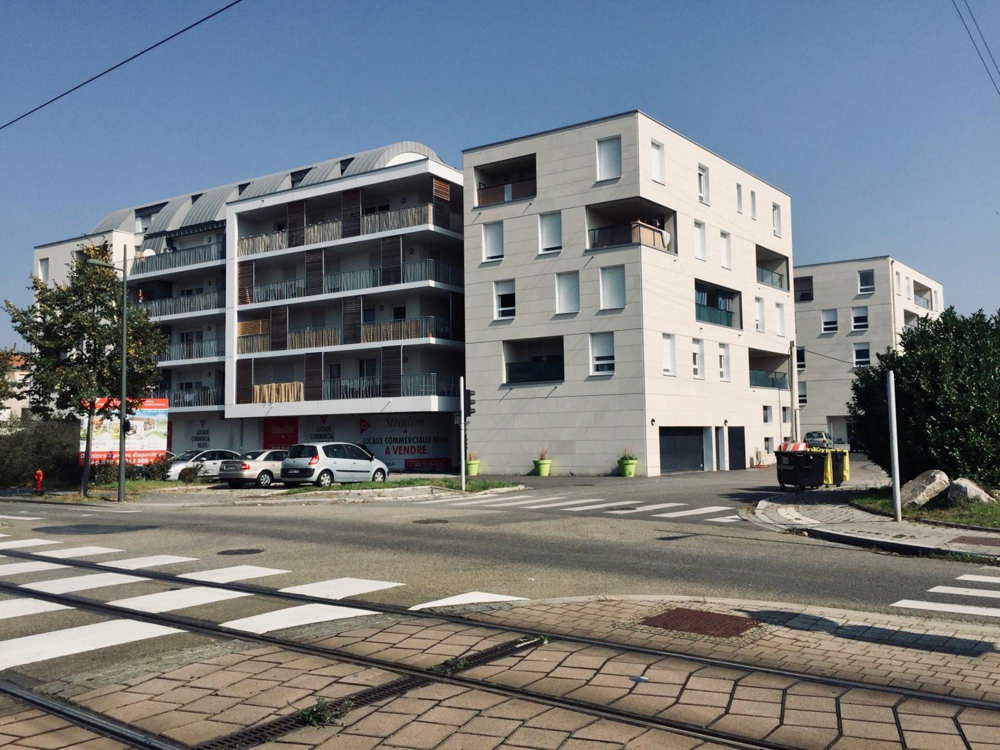 Le T2 Appartement Moderne Avec Terrasse Et Parking Estrasburgo Exterior foto