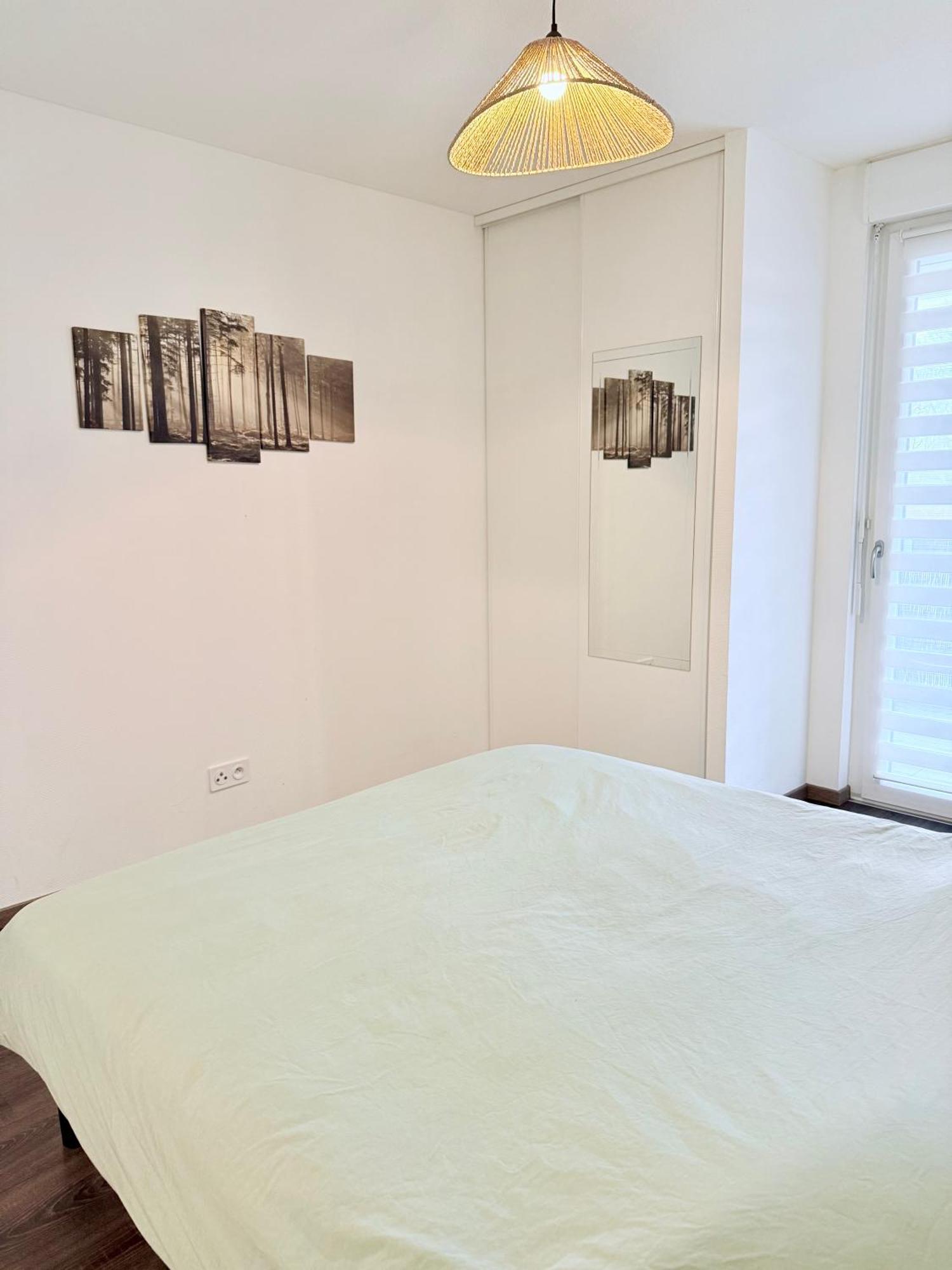 Le T2 Appartement Moderne Avec Terrasse Et Parking Estrasburgo Exterior foto