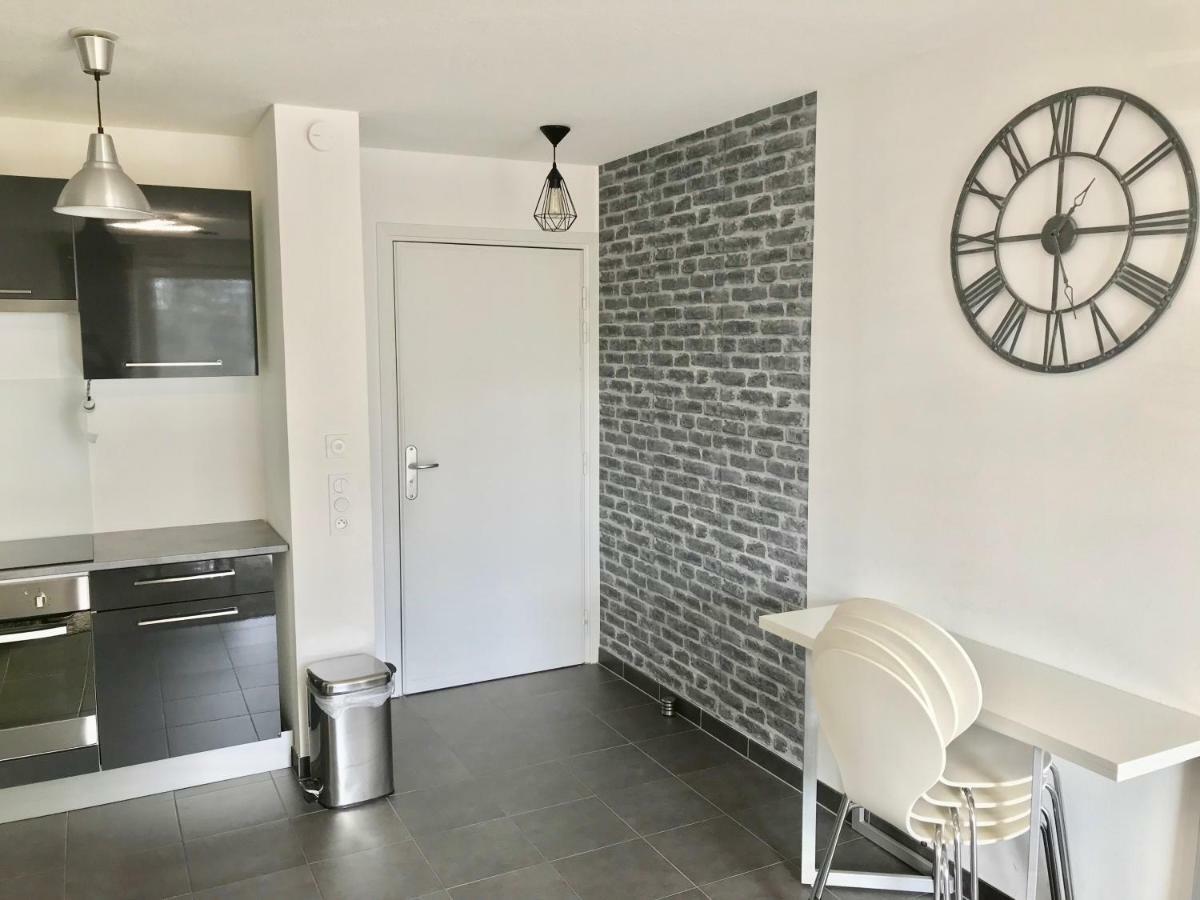 Le T2 Appartement Moderne Avec Terrasse Et Parking Estrasburgo Exterior foto