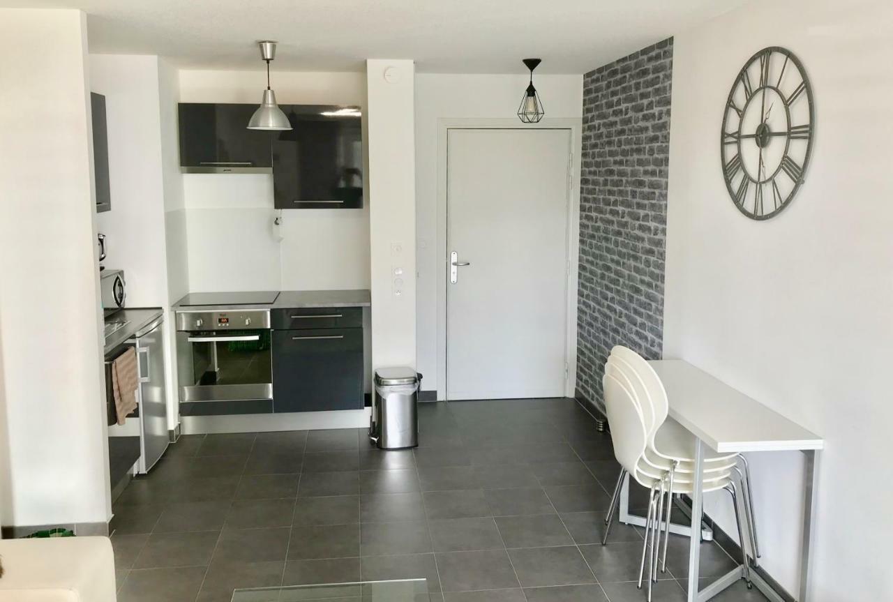 Le T2 Appartement Moderne Avec Terrasse Et Parking Estrasburgo Exterior foto